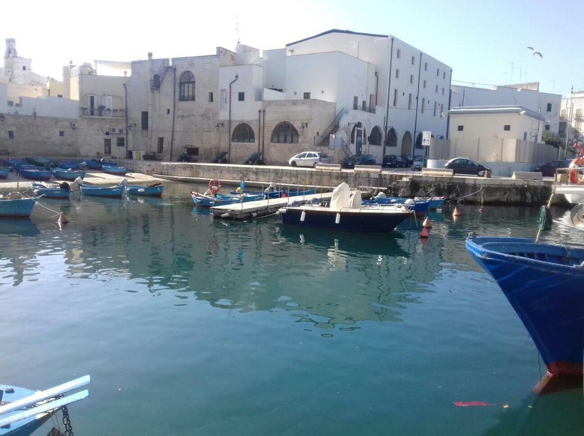 Casa Vacanze Antiche Mura E Poi Monopoli Exterior foto
